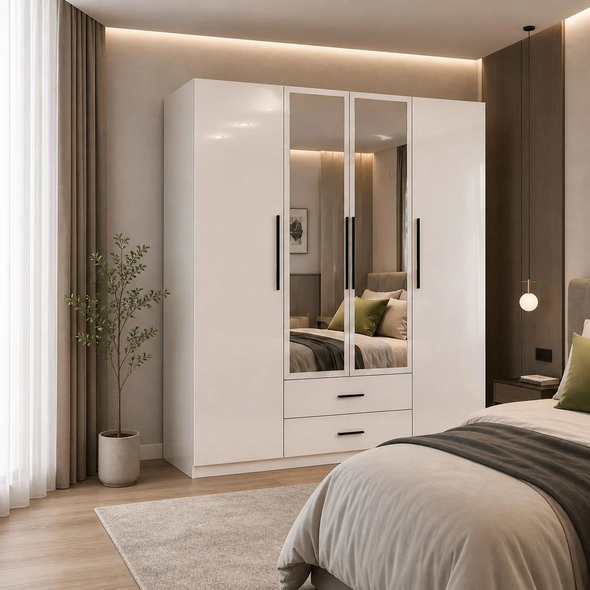 4 Door Wardrobe – view 3