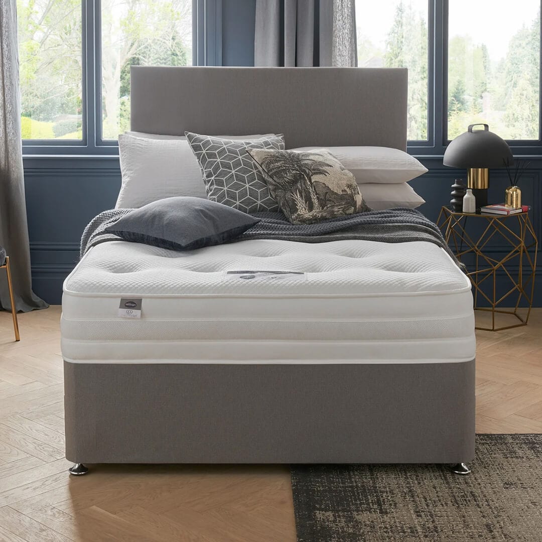 Divan Bed – small double, side view
